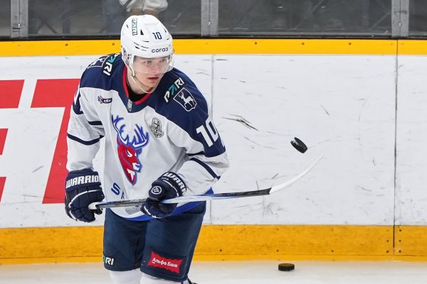 «Торпедо» с победы начало плей-офф КХЛ